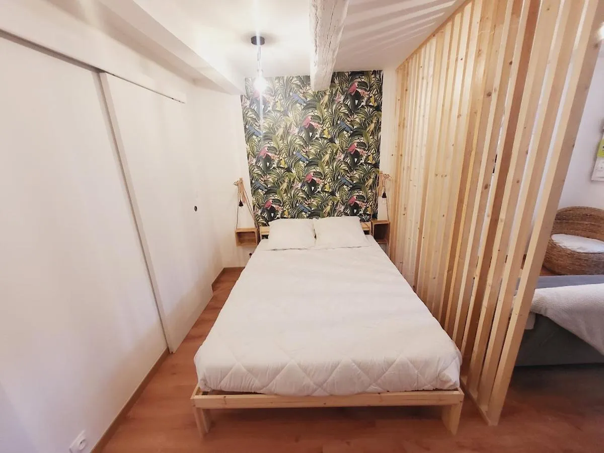 Apartment Mahe , Appartement Intramuros Avignon