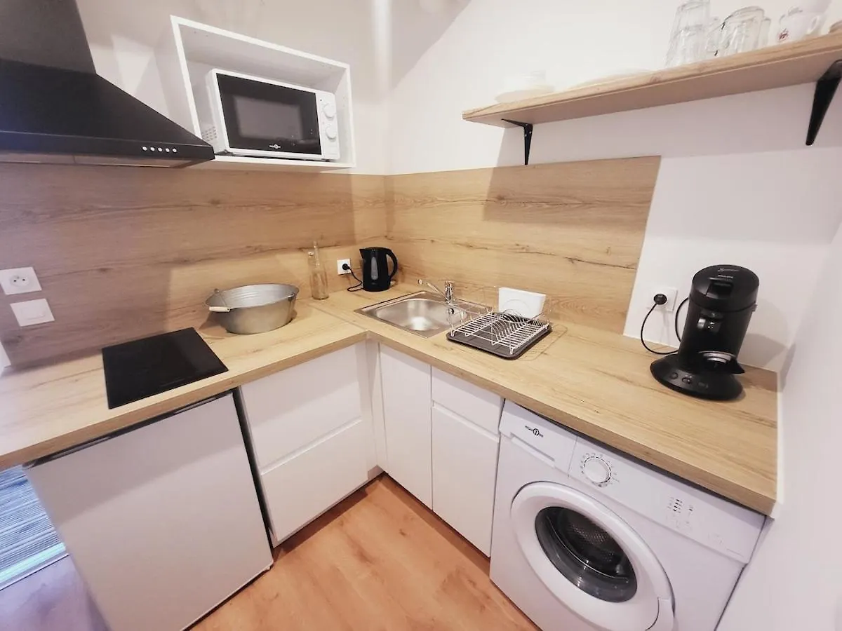 Mahe , Appartement Intramuros Avignon 0*,